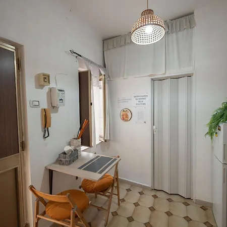 The Lighthouse Апарт-отель