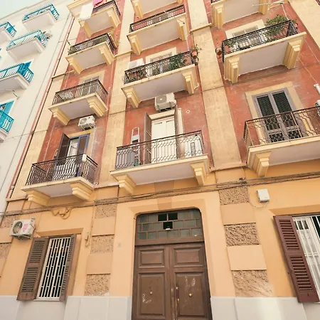 The Lighthouse Tarent