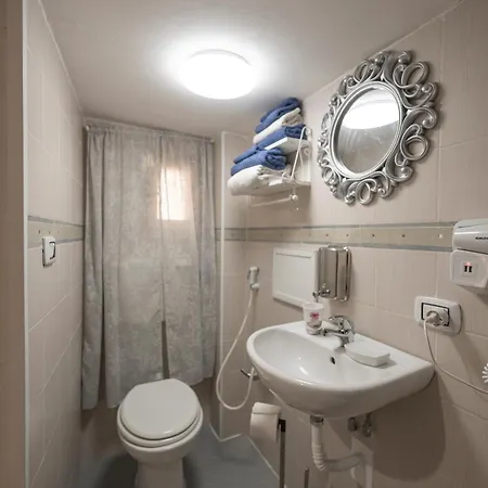 The Lighthouse Tarent